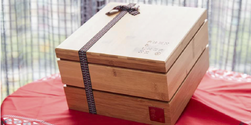  動力火車尤秋興客製化木盒喜餅